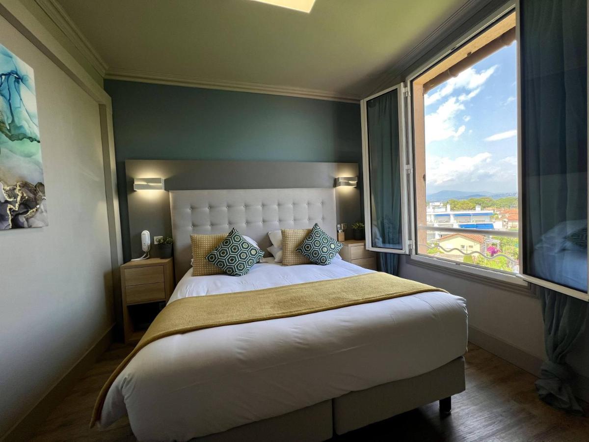Hotel La Calanque Мандельє-ла-Напуль Екстер'єр фото