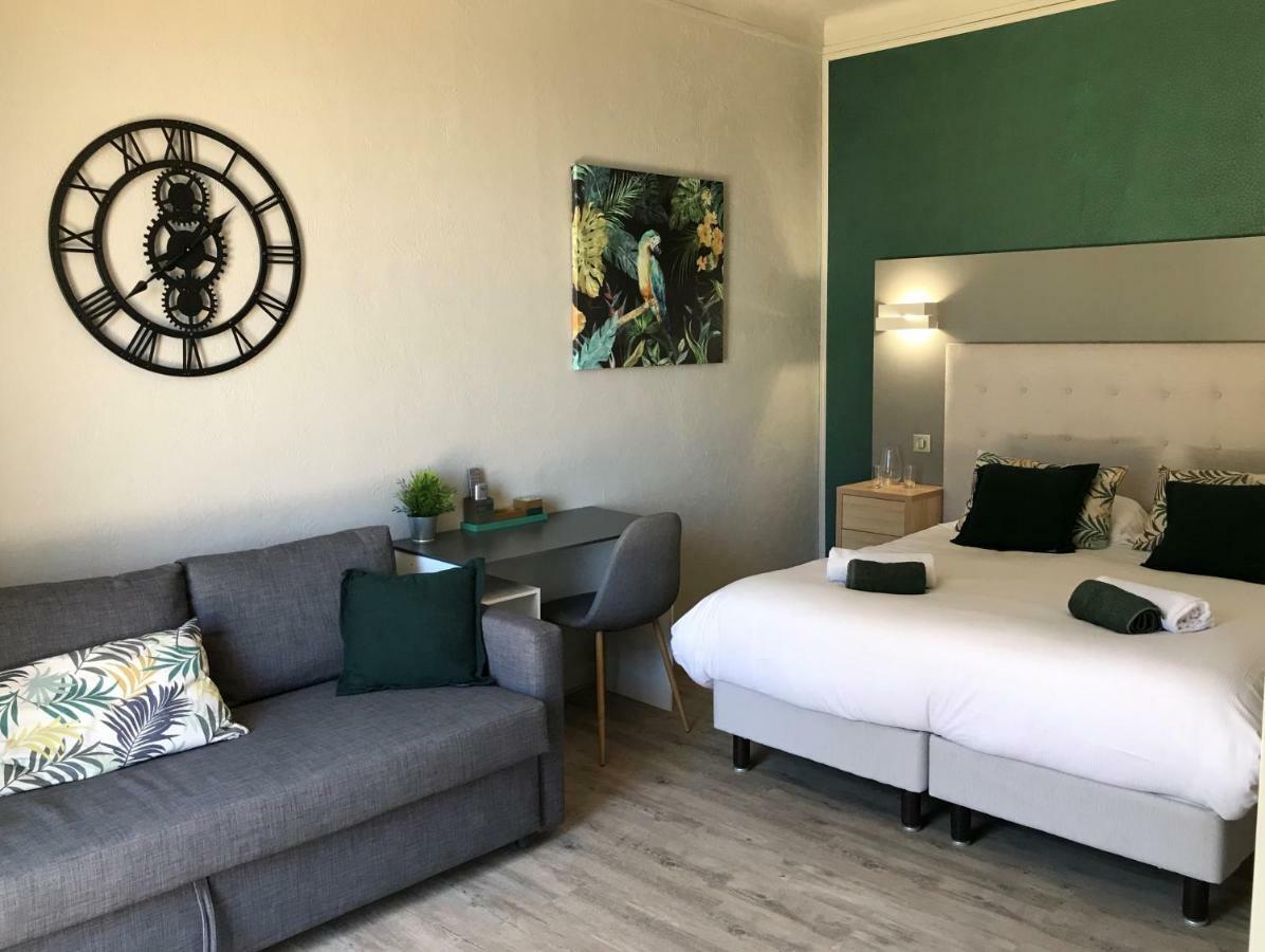 Hotel La Calanque Мандельє-ла-Напуль Екстер'єр фото