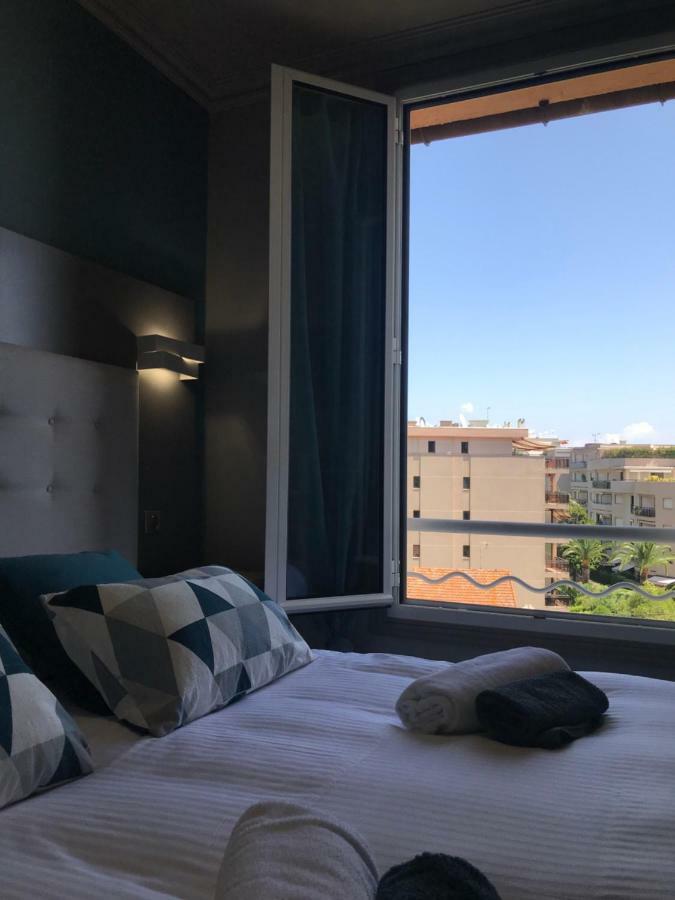 Hotel La Calanque Мандельє-ла-Напуль Екстер'єр фото