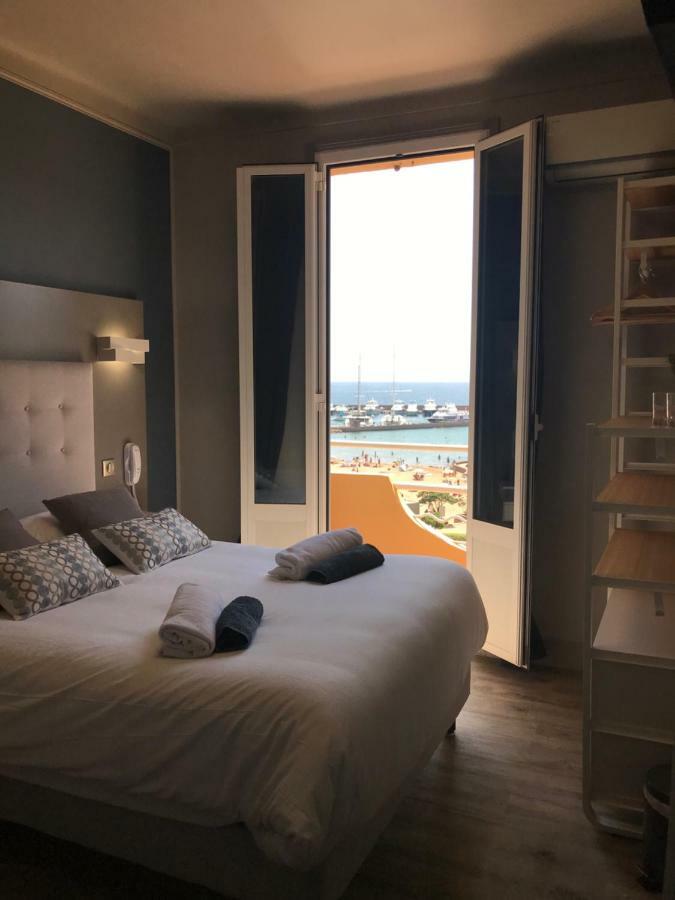 Hotel La Calanque Мандельє-ла-Напуль Екстер'єр фото