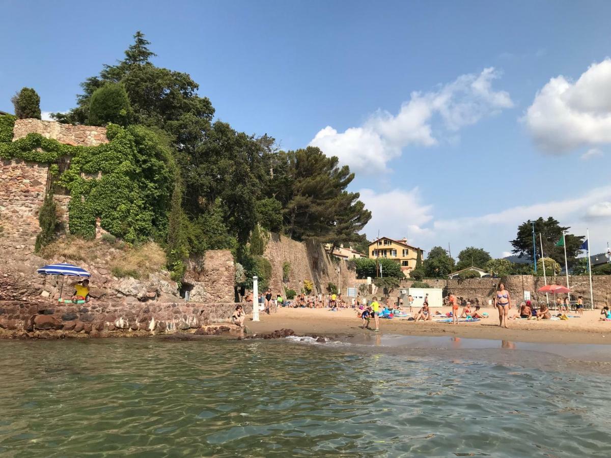 Hotel La Calanque Мандельє-ла-Напуль Екстер'єр фото